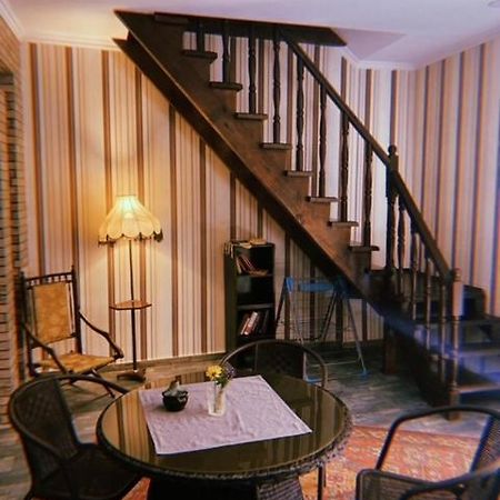 Home Away Home In Heart Of 트빌리시 외부 사진